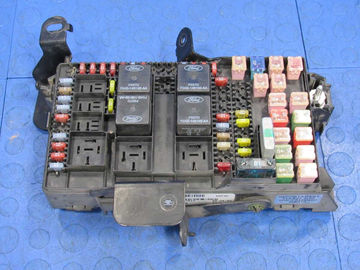 02 ford excursion 7.3 fuse box diagram