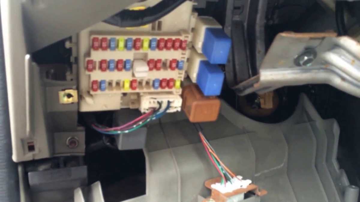 03 sentra fuse box diagram