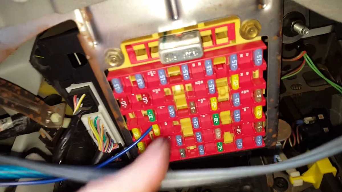04 mustang fuse diagram