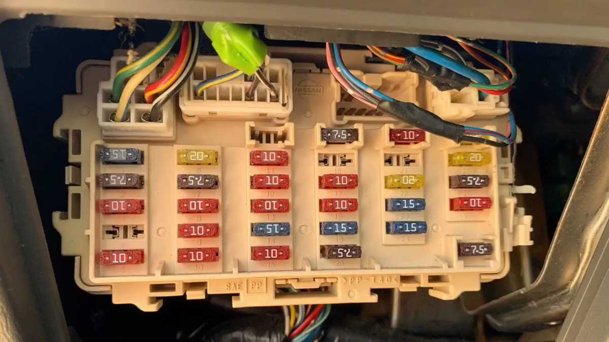 05 nissan frontier fuse diagram
