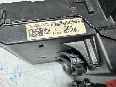 05 xc90 fuse box diagram