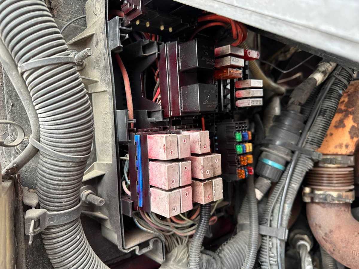 06 peterbilt fuse box diagram