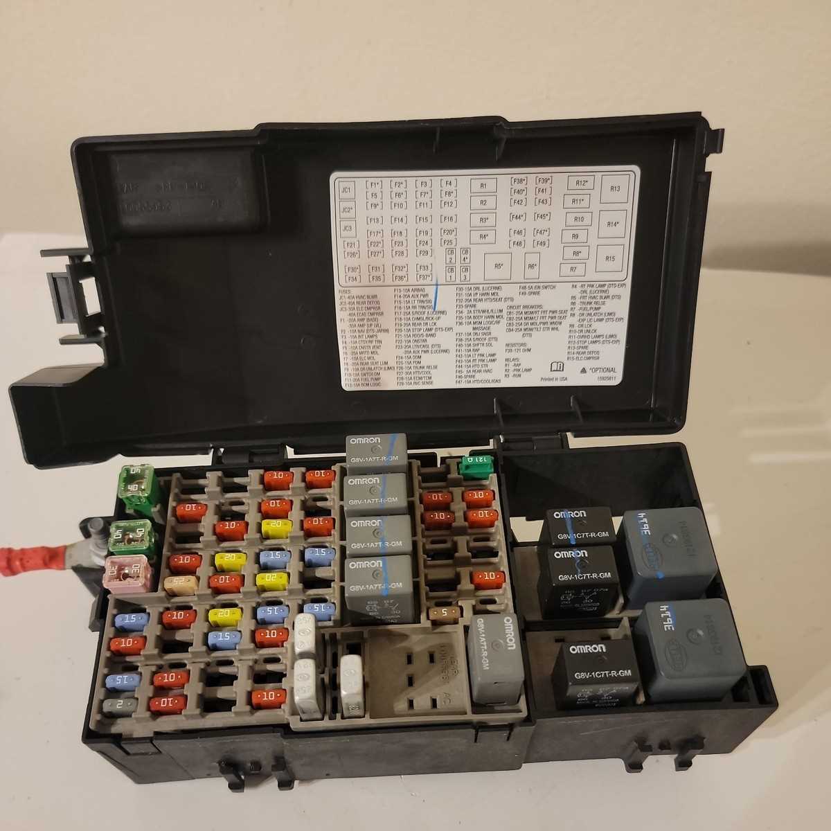 06 cadillac dts fuse f f24 fuse box diagram