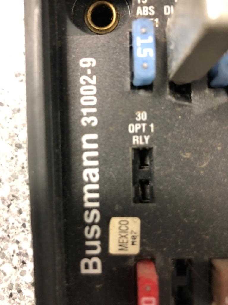 06 freightliner columbia fuse diagram