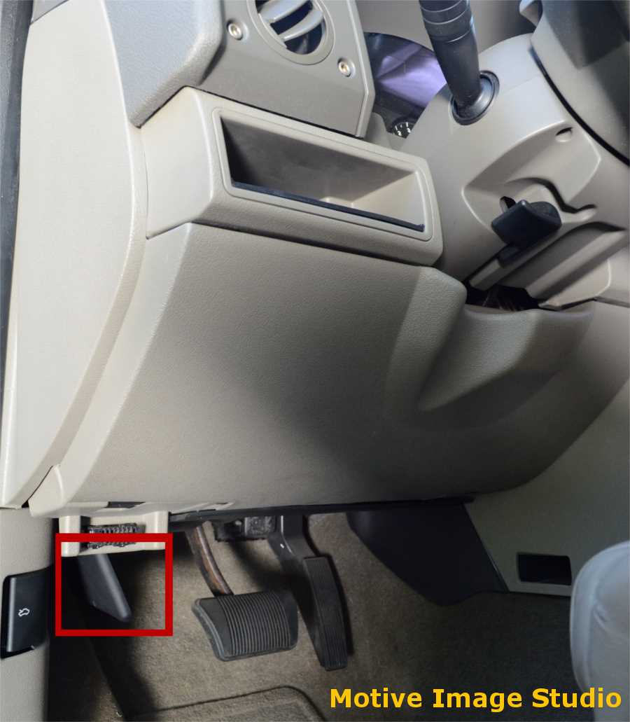 06 jeep commander fuse box diagram