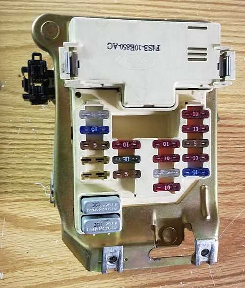 1997 mercury cougar fuse box diagram