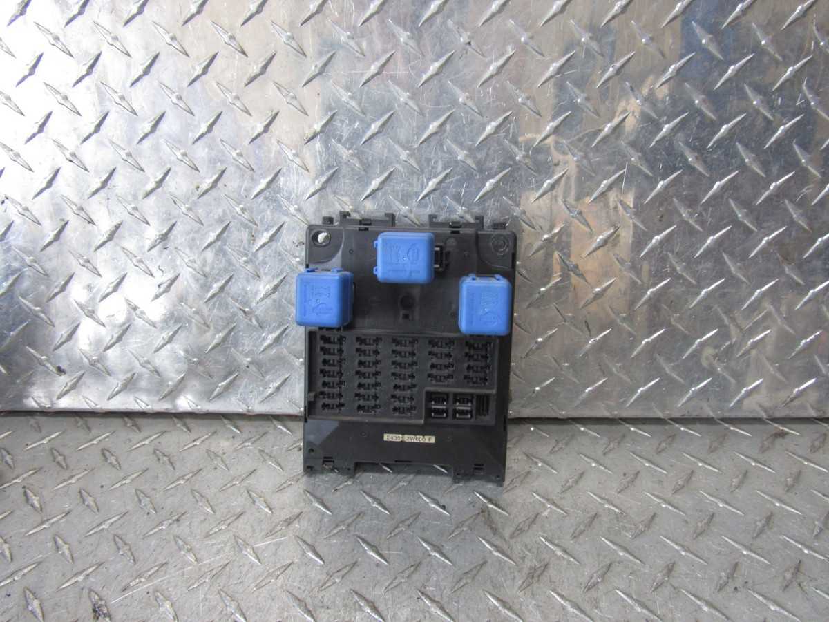 1999 nissan pathfinder fuse diagram