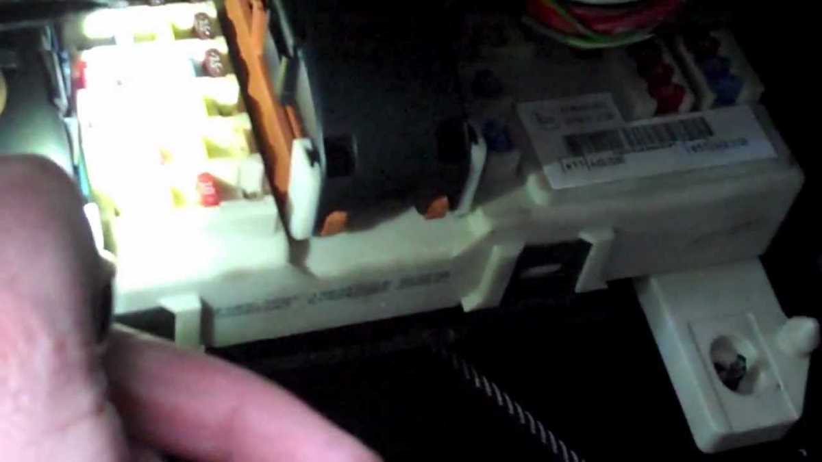 2000 ford focus fuse panel diagram