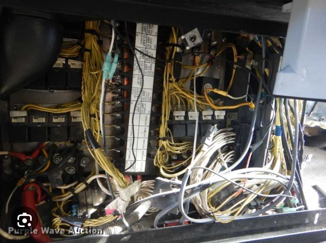 2000 freightliner fl112 fuse box diagram