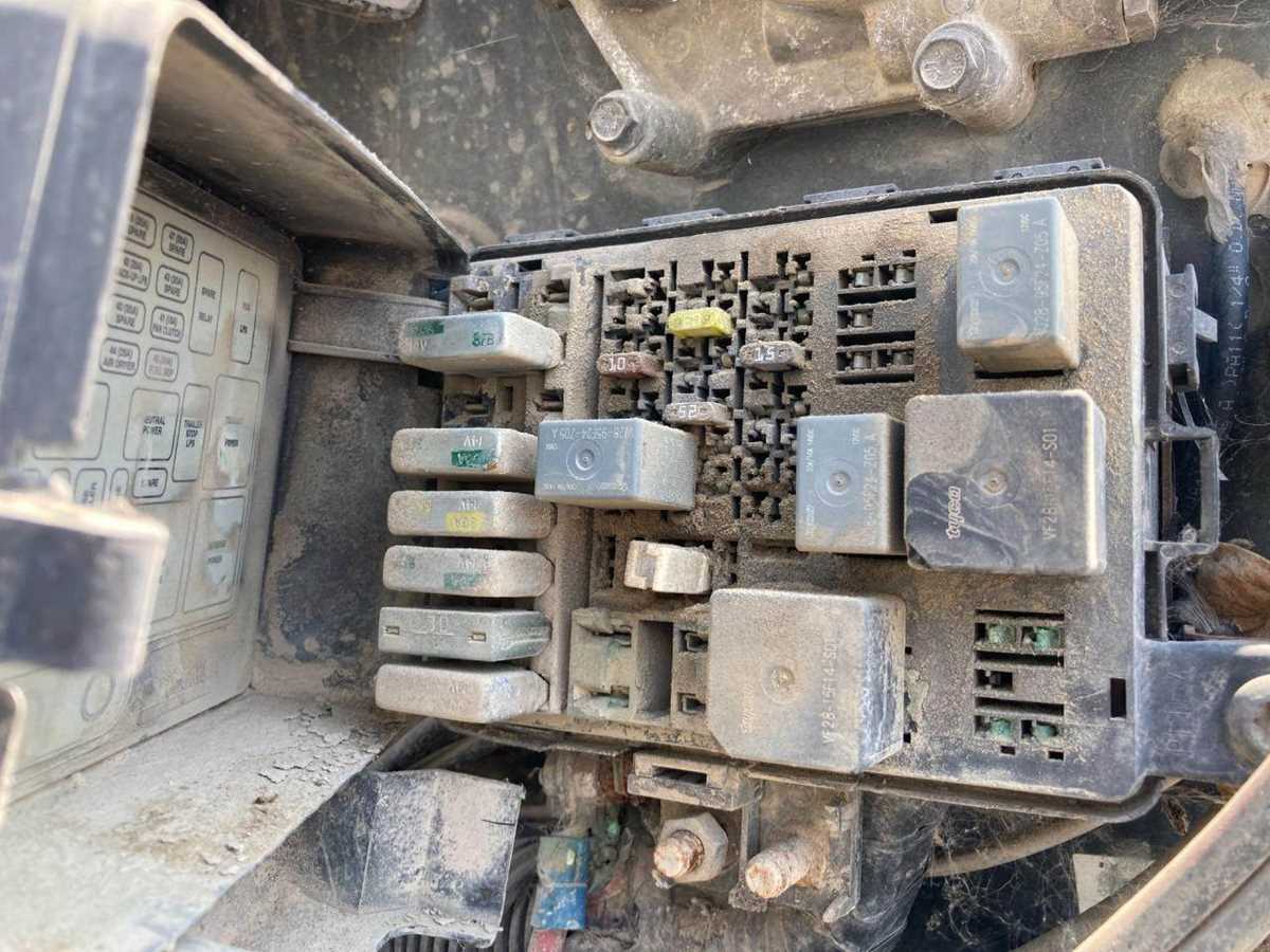2000 mack truck fuse box diagram