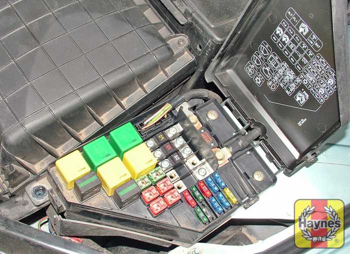 2001 crown victoria fuse diagram