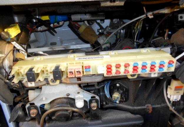 2001 isuzu npr fuse box diagram