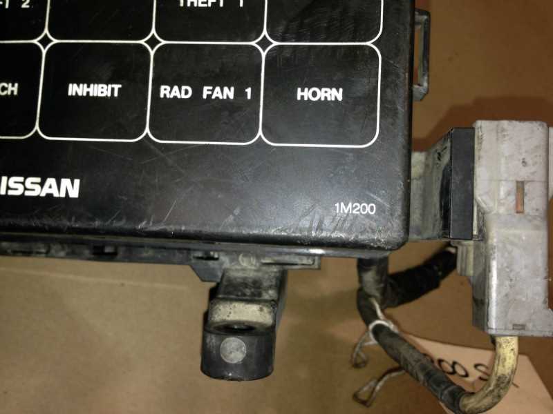 2001 nissan maxima fuse box diagram