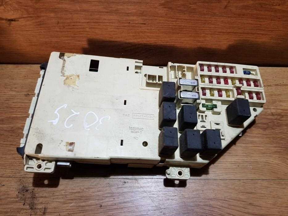 2001 chrysler 300m fuse box diagram