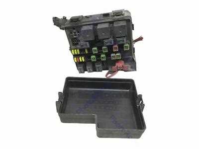 2004 dodge stratus under hood fuse box diagram