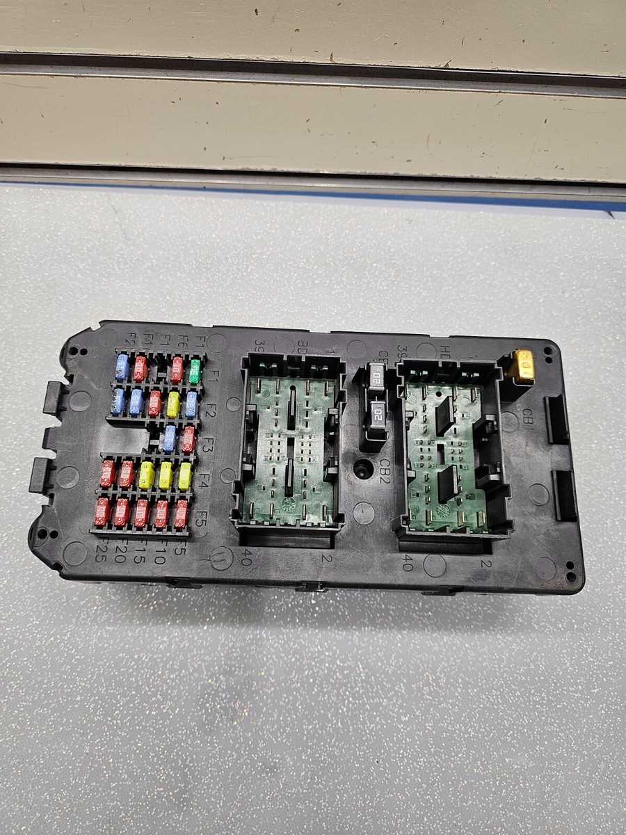 2005 jeep grand cherokee interior fuse diagram