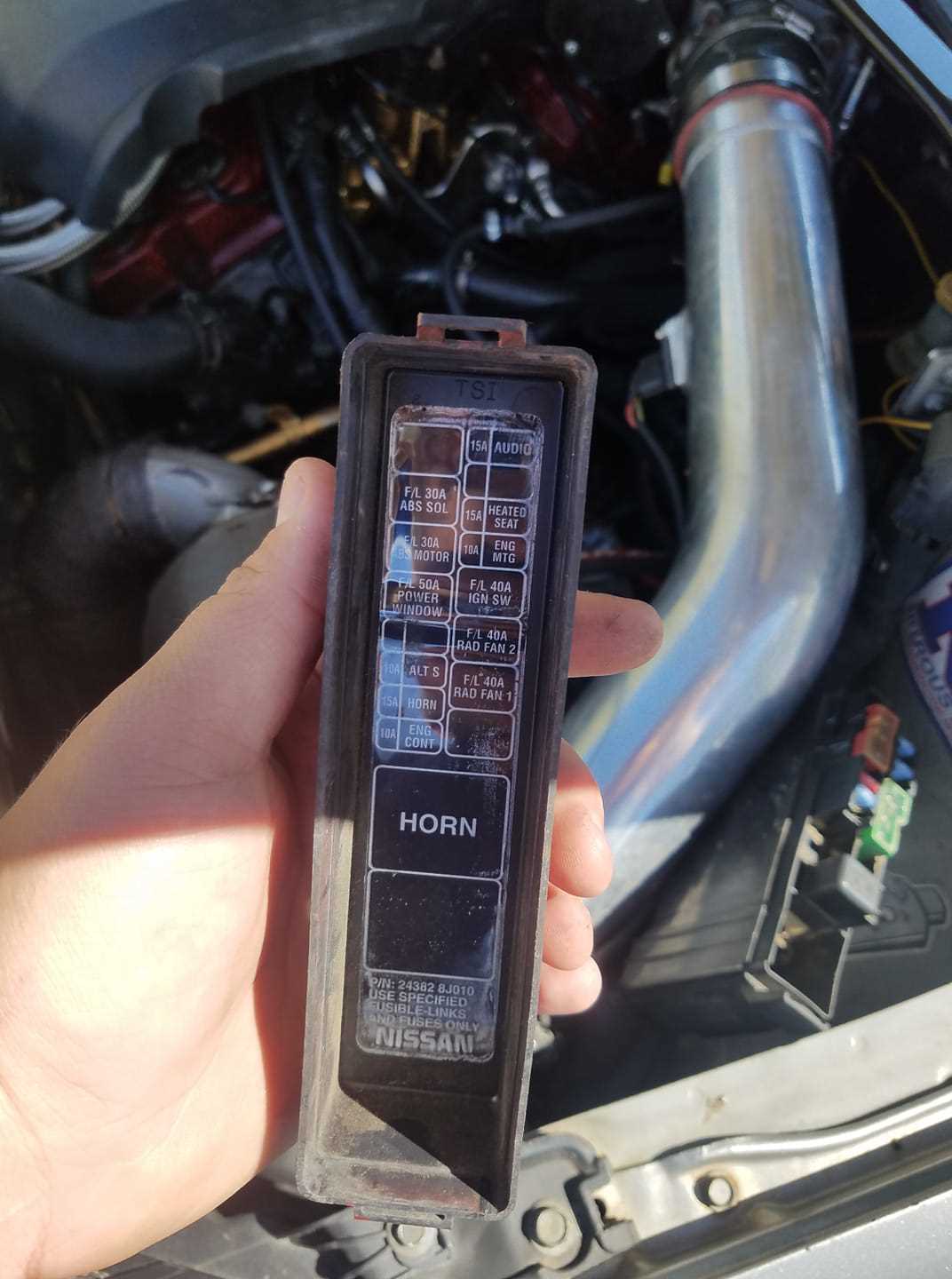 2005 nissan altima under hood fuse box diagram