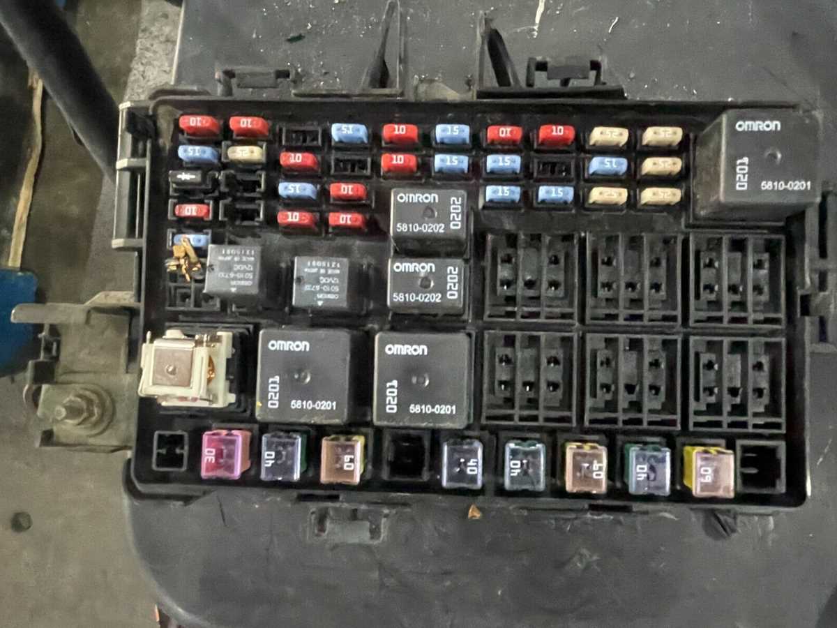 2006 chevy uplander fuse box diagram