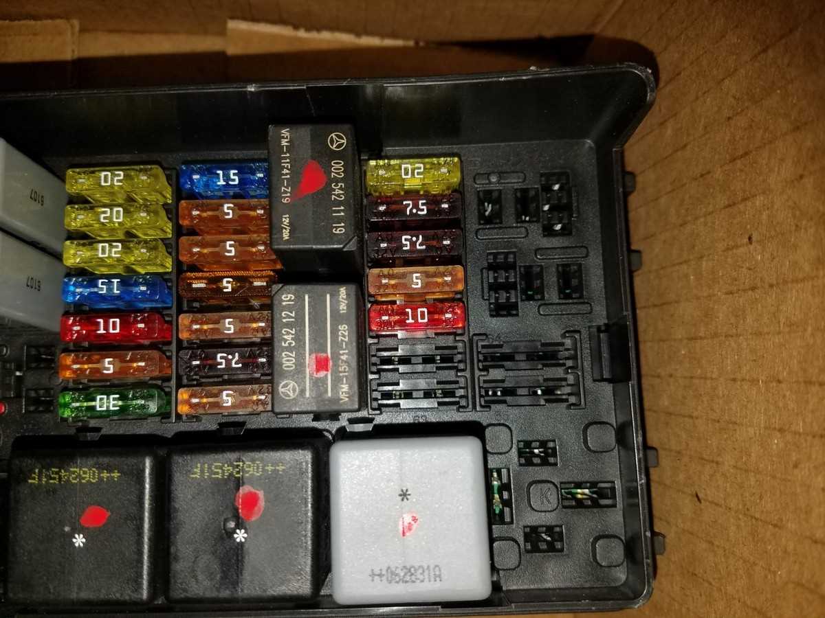 2006 mercedes benz ml350 fuse box diagram