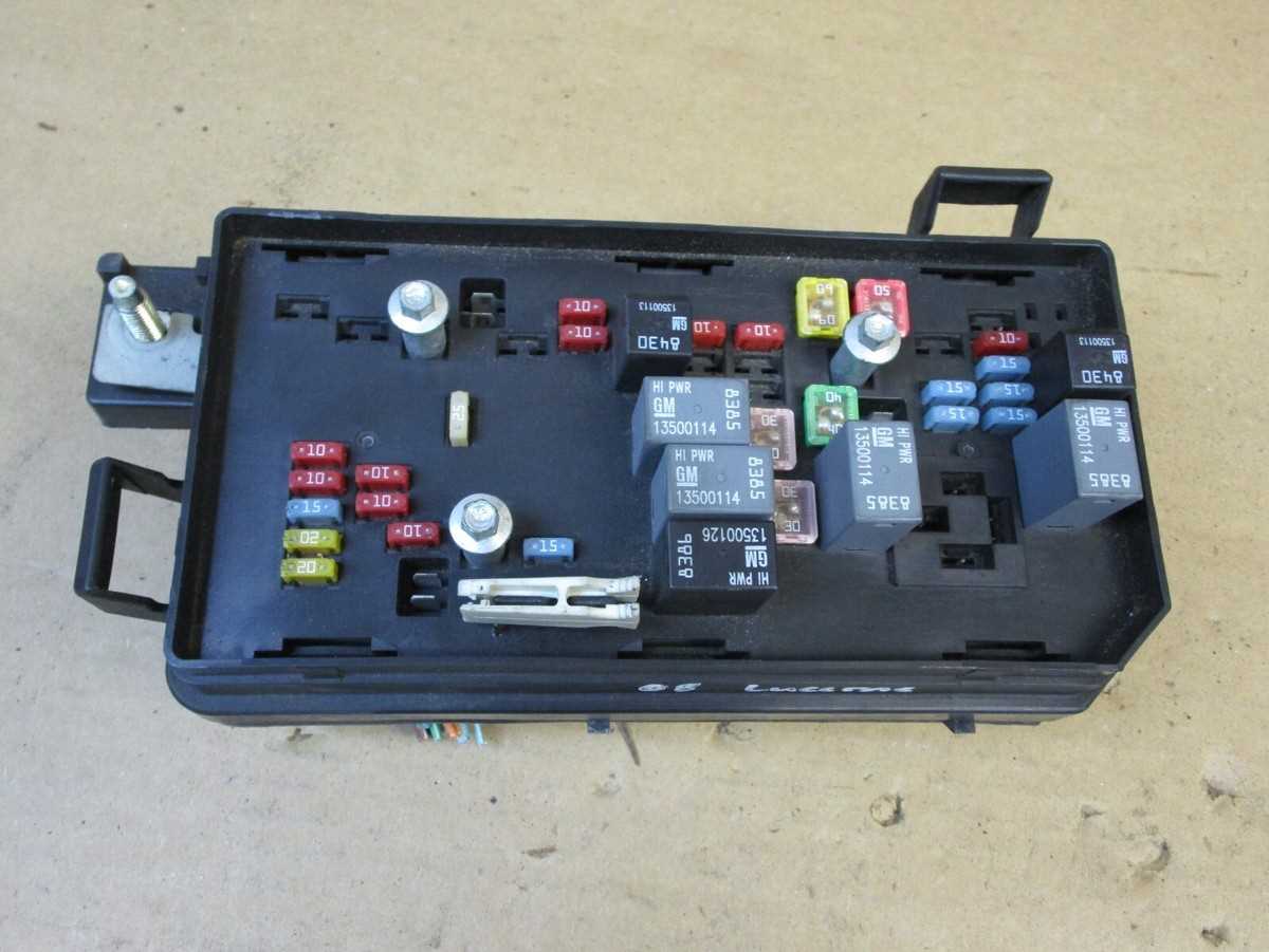 2006 buick lucerne fuse box diagram