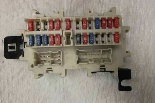 2006 nissan maxima fuse box diagram