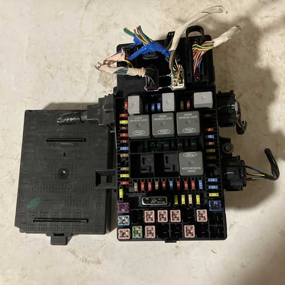 2007 ford f150 fuse box diagram location