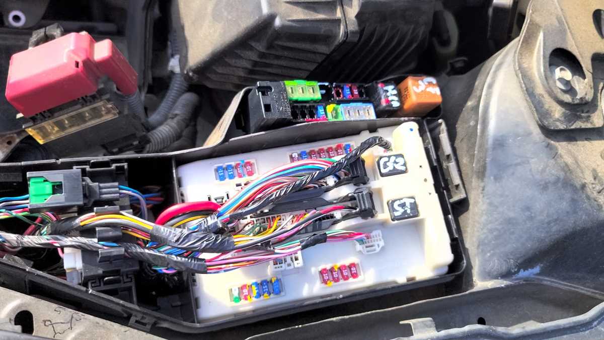 2008 nissan altima 2.5 fuse box diagram