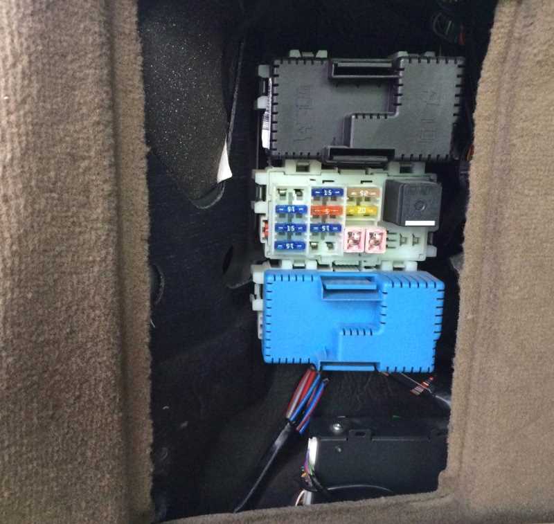 2008 volvo xc70 fuse box diagram