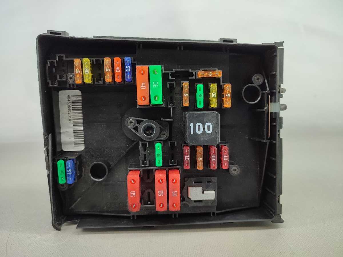 2009 vw golf fuse box diagram
