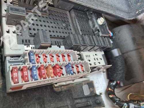 2010 volvo xc70 fuse box diagram