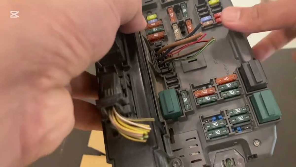 2010 bmw x6 fuse box diagram