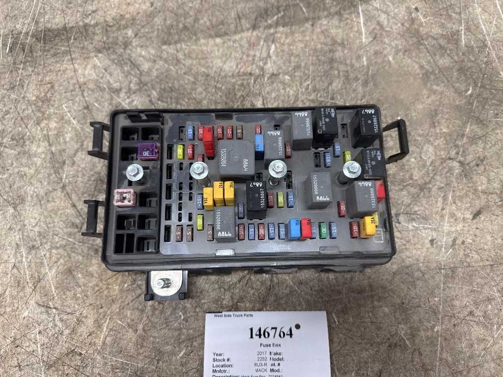 2013 mack granite fuse box diagram
