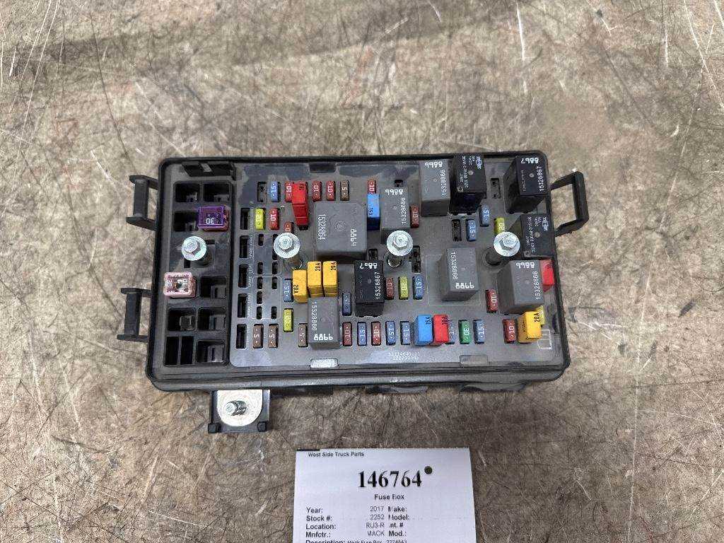 2013 mack pinnacle fuse diagram