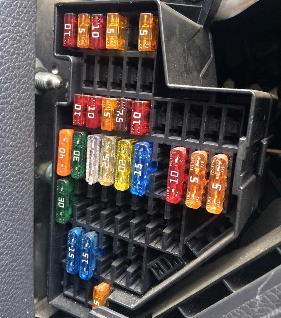2014 vw jetta fuse box diagram