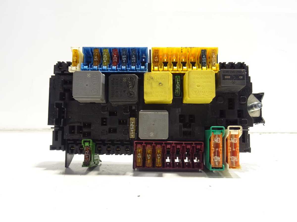 2015 gla 250 fuse box diagram