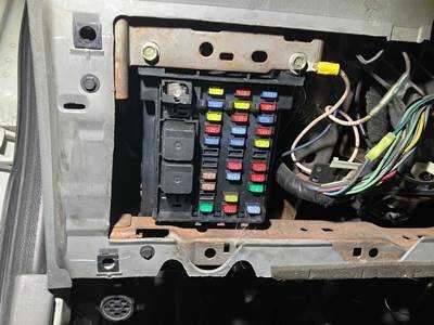 2016 f750 fuse box diagram