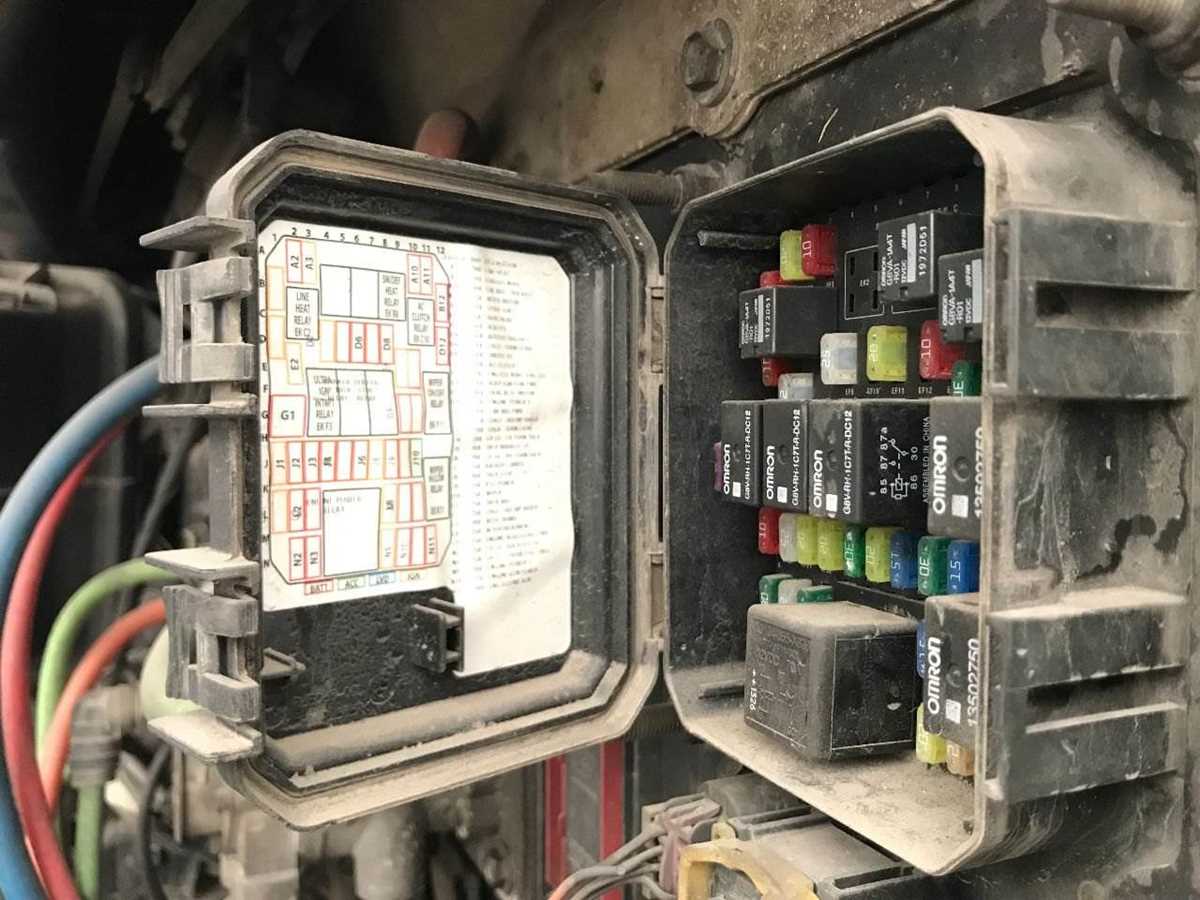 2016 peterbilt 579 fuse box diagram