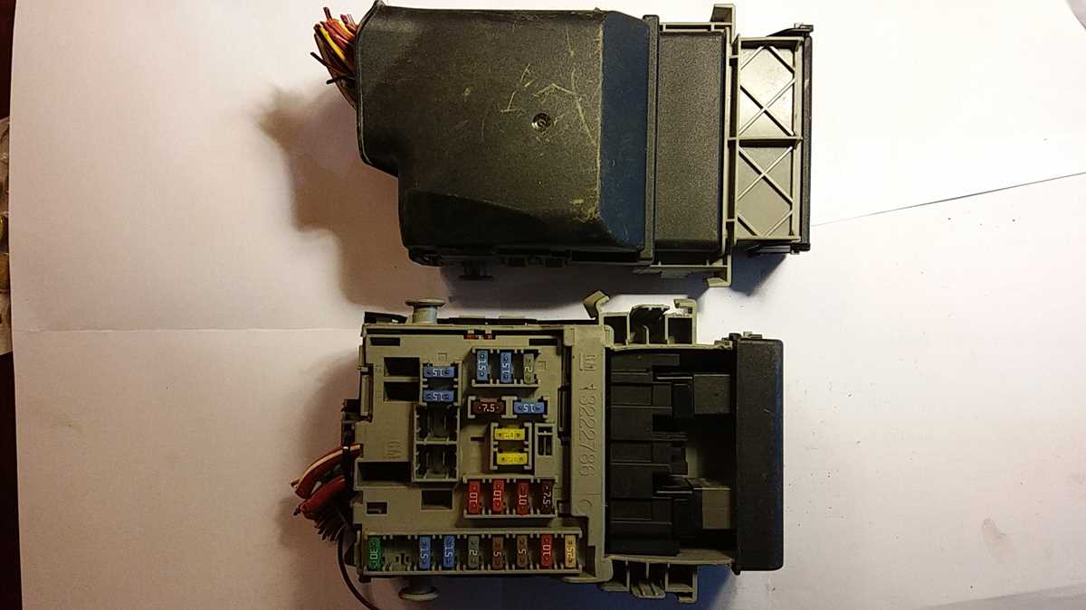 2017 gmc sierra 1500 fuse box diagram 2017 gmc sierra 1500 fuse box diagram