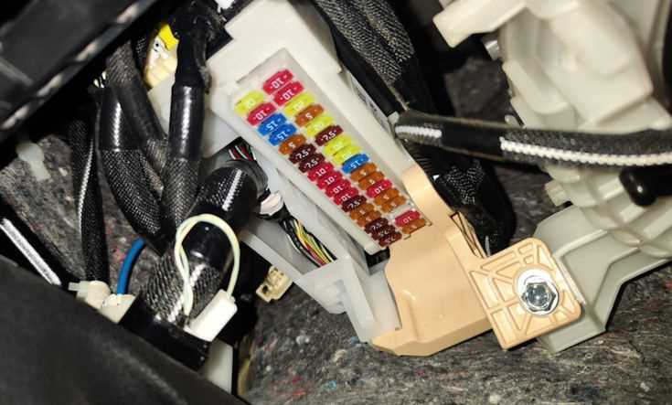 2017 toyota 4runner fuse box diagram