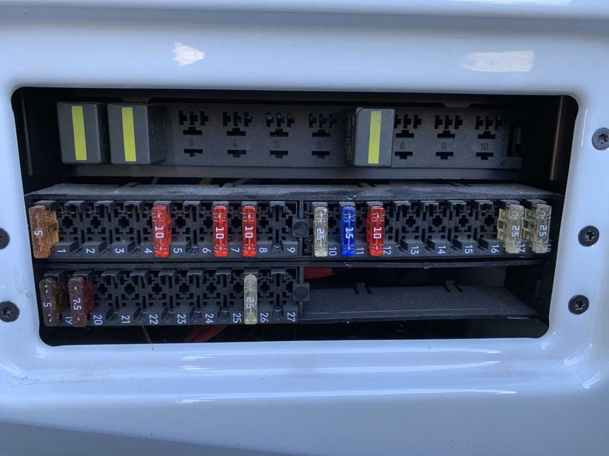 2018 mercedes sprinter fuse box diagram