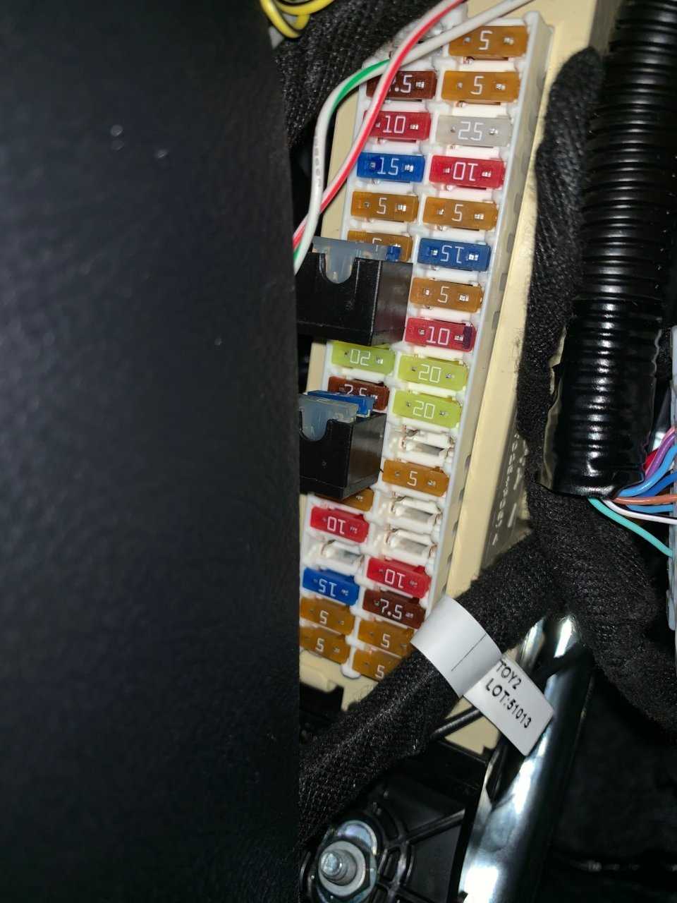 2019 toyota sequoia fuse box diagram