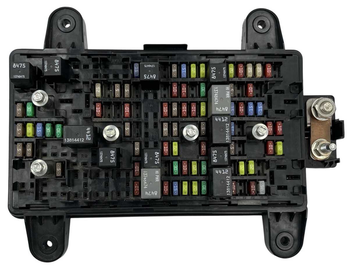2022 volvo vnl fuse box diagram