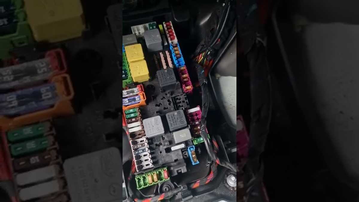 2022 mercedes sprinter fuse box diagram
