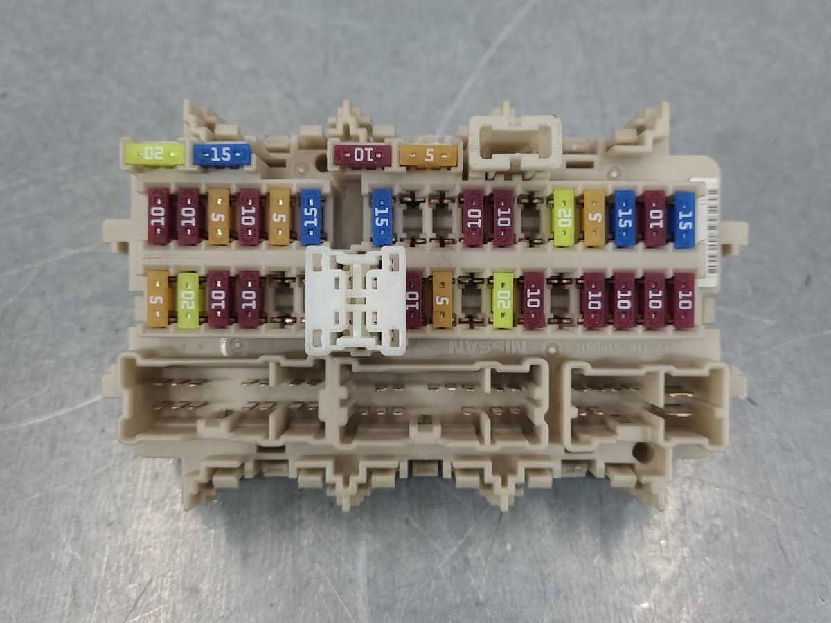 2023 nissan altima fuse box diagram