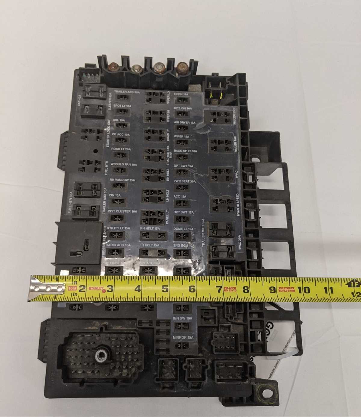 freightliner century fuse box diagram