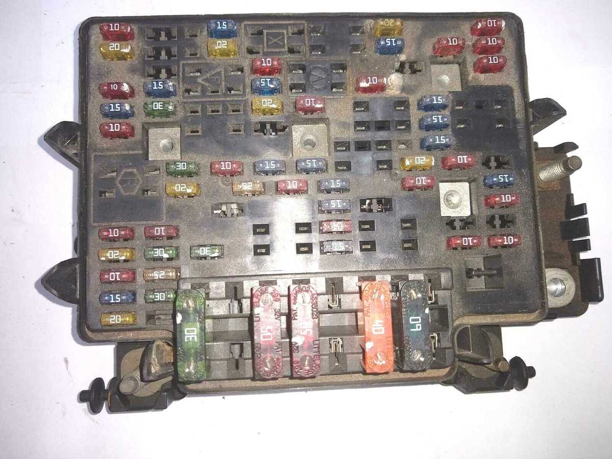 fuse box diagram for 2000 chevy silverado