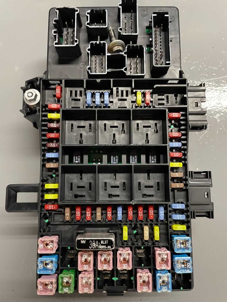 fuse diagram for 2007 ford f150