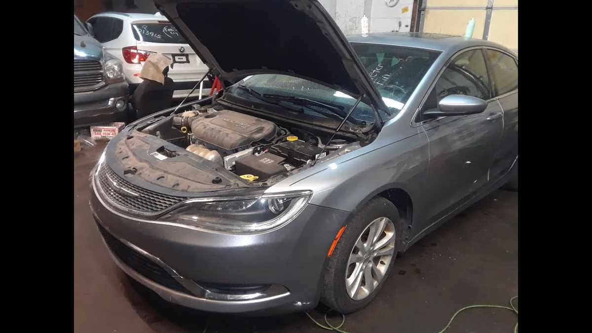 fuse panel 2013 chrysler 200 fuse box diagram