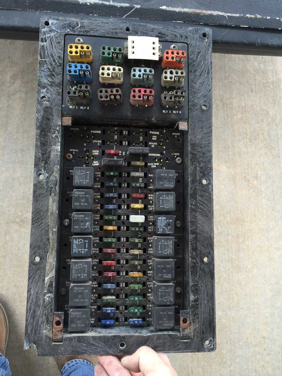 kenworth t800 fuse panel diagram
