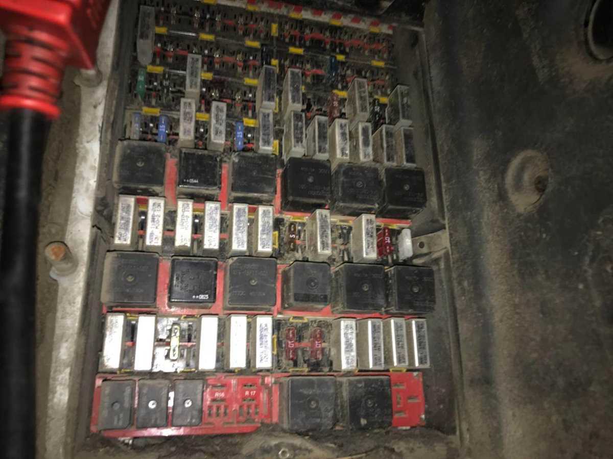 kenworth w900 fuse box diagram